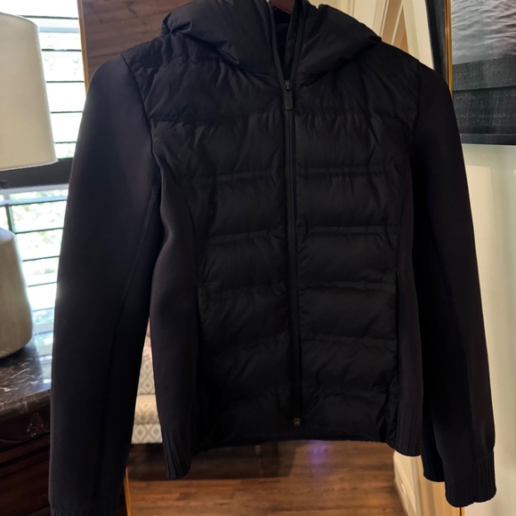 SALE Lululemon Black light puffy coat with hood-Excellent Condition - Picture 2 of 3